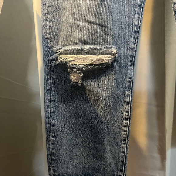 GAP Light Blue Distressed Women Jeans - Picture 3 of 7